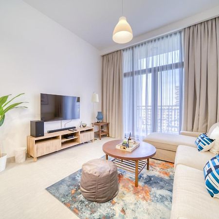 Sophisticated 1Br At Town Square Rawda Dubailand By Deluxe Holiday Homes Екстер'єр фото